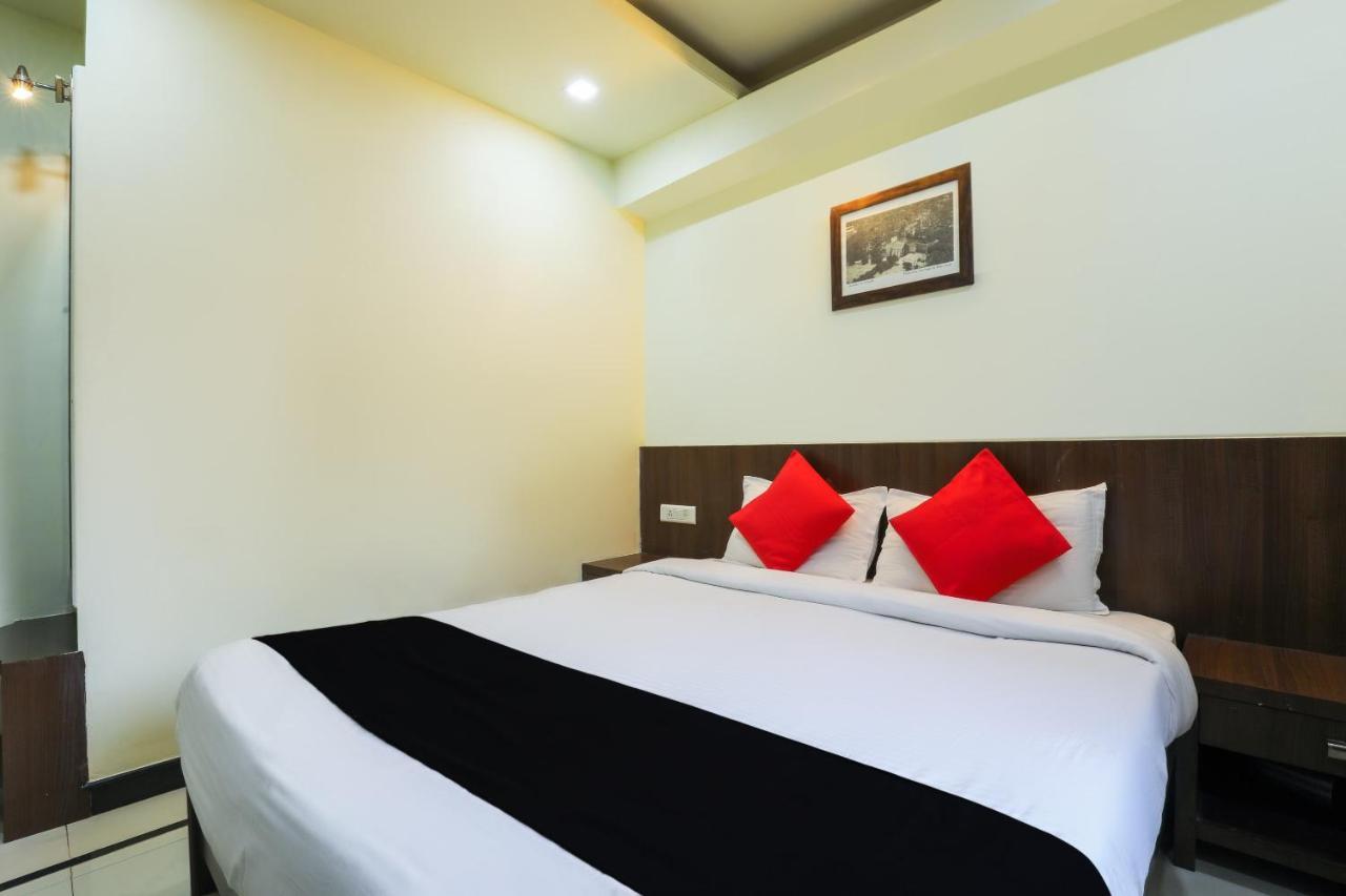 Oyo 63283 Shakti Palace Hotel Boma Екстериор снимка