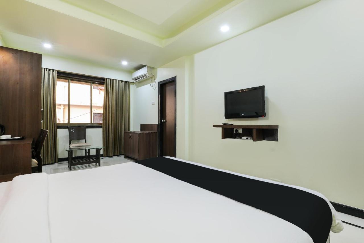 Oyo 63283 Shakti Palace Hotel Boma Екстериор снимка