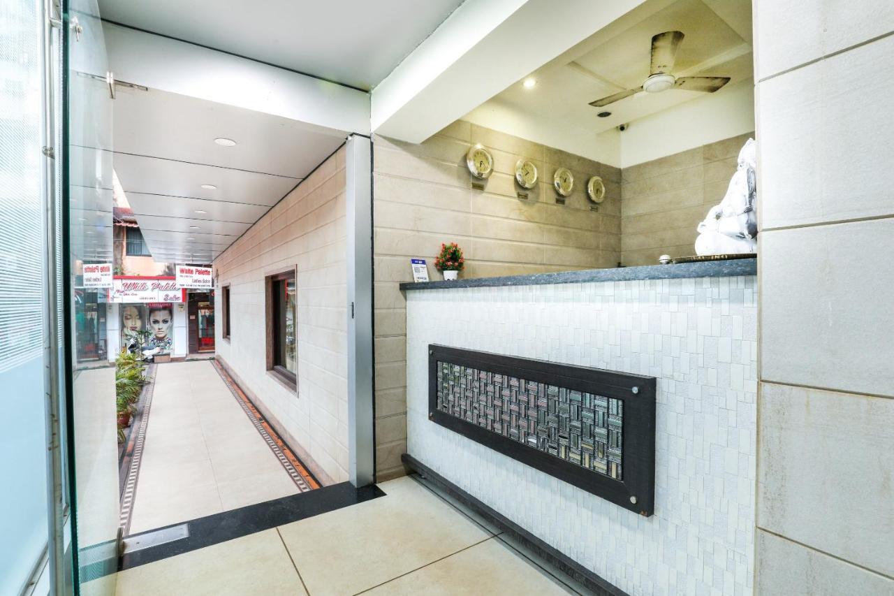 Oyo 63283 Shakti Palace Hotel Boma Екстериор снимка